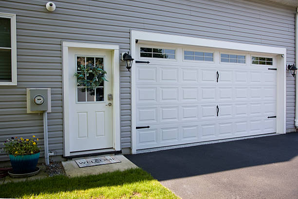 24/7 Emergency Garage Door Panel Replacement experts in Lake Wylie, SC